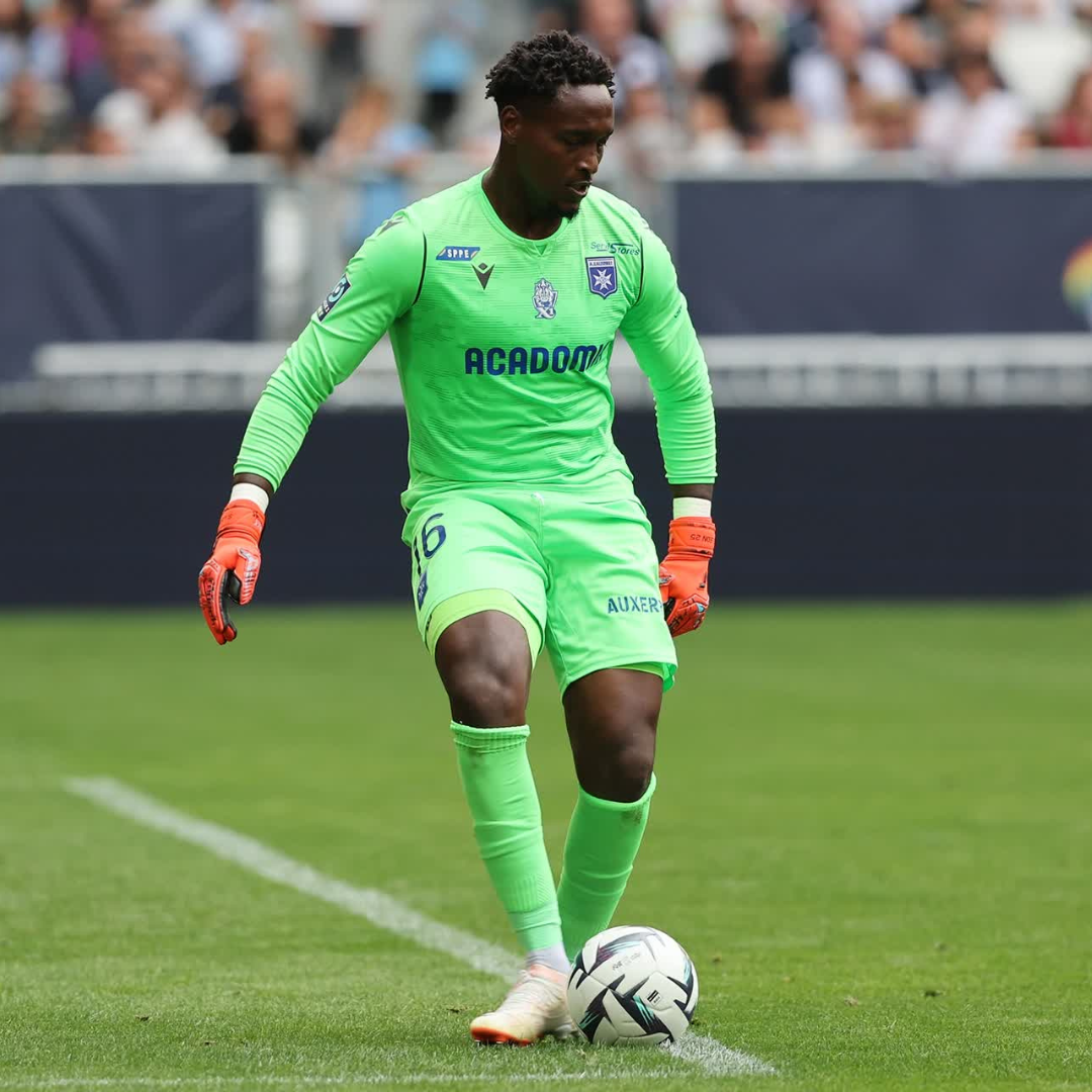 SHORT GK VERT FLUO JR AVEC SPONSORS