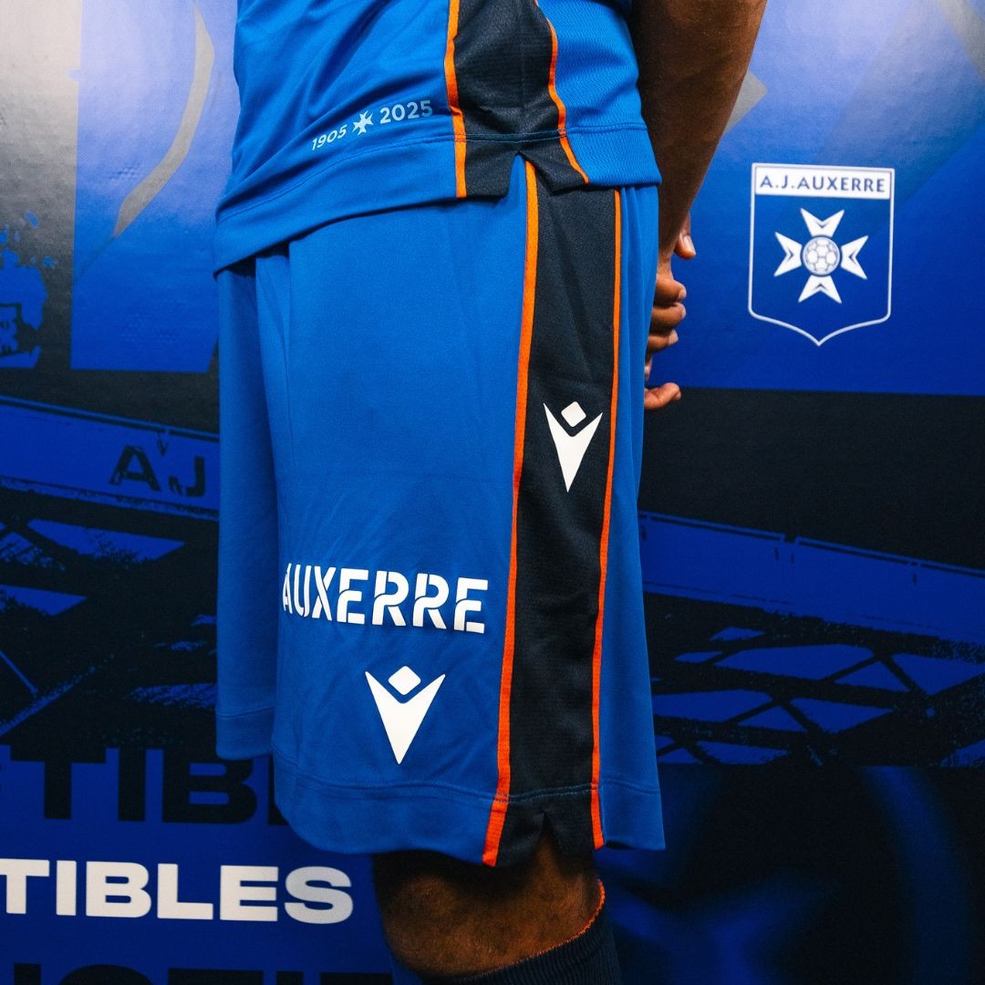 SHORT THIRD ENFANT AVEC SPONSORS 25/26