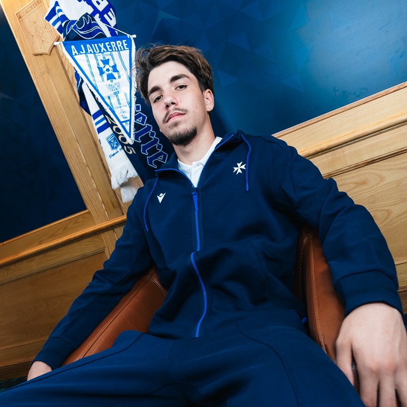 VESTE À CAPUCHE DE SORTIE ADULTE 25/26